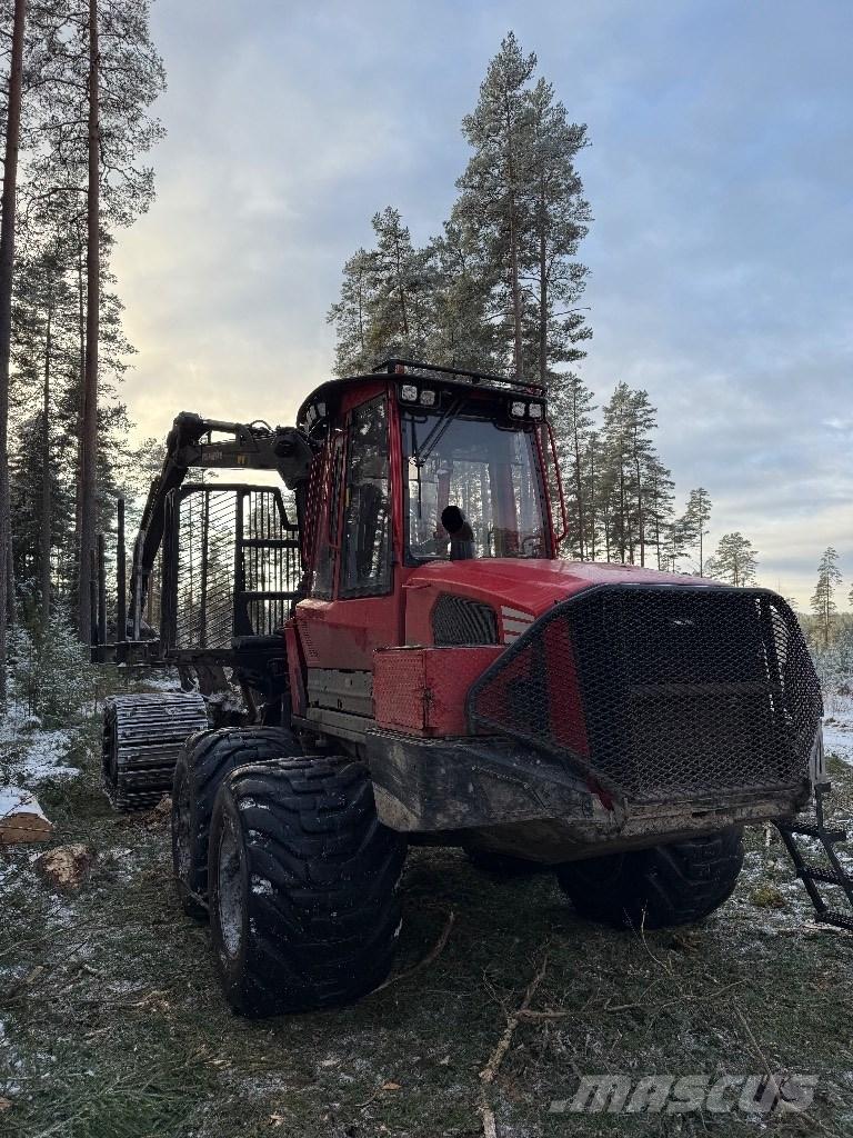 Komatsu 875 Forvarderi