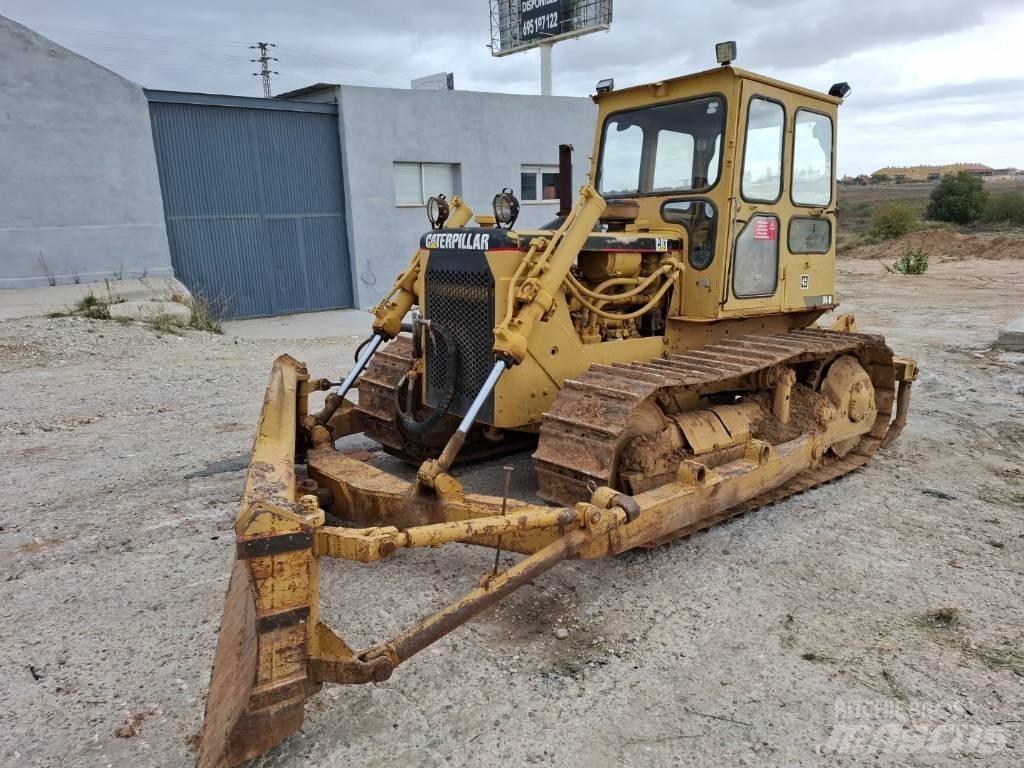 CAT D 4 D Buldožeri guseničari