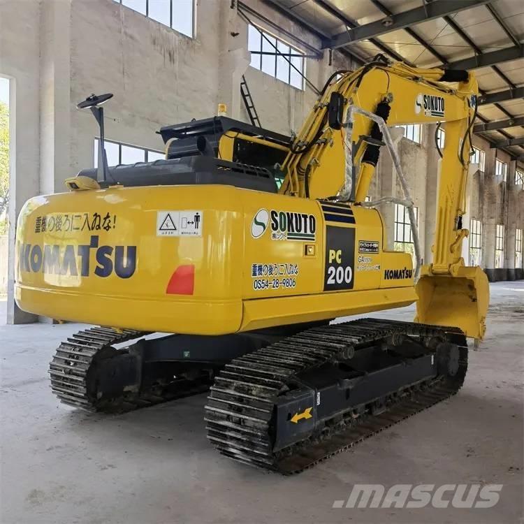Komatsu PC200-8 Bageri guseničari