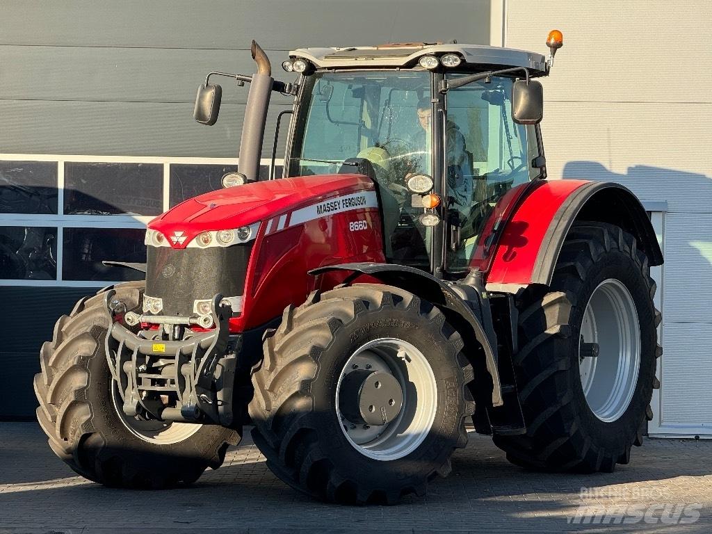 Massey Ferguson 8660 Traktori