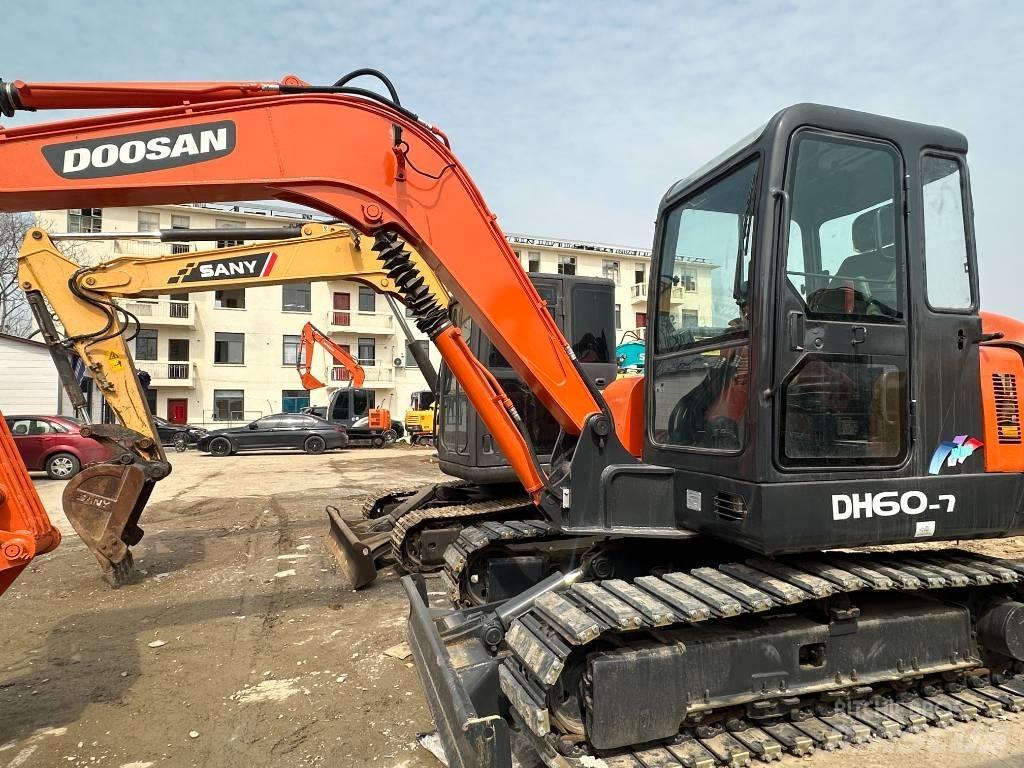 Doosan DH 60 Mini bageri < 7t