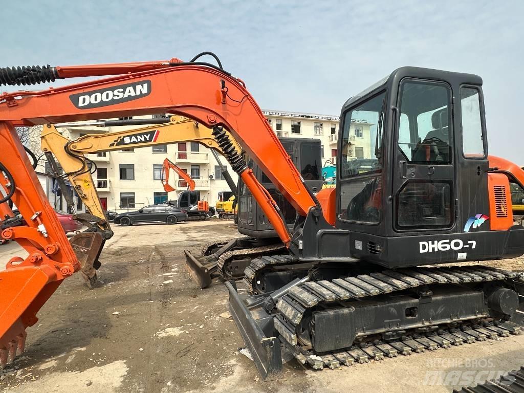 Doosan DH 60 Mini bageri < 7t