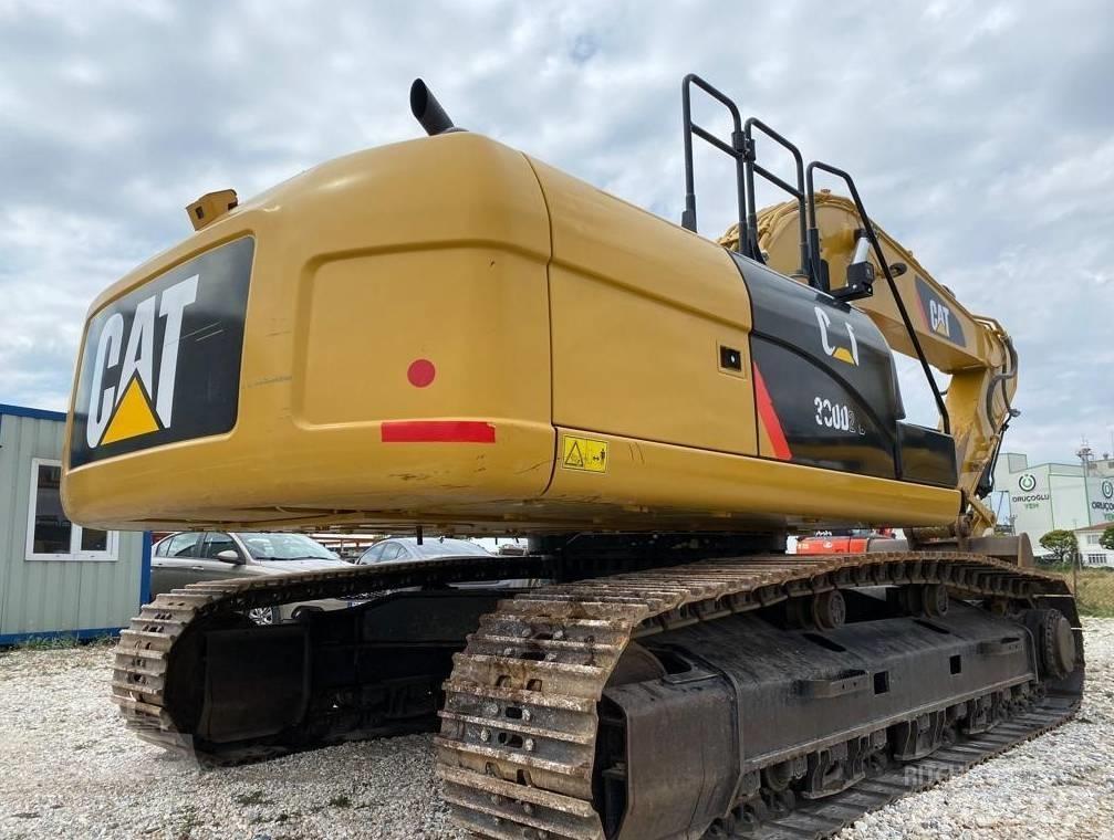 CAT 330D2L Bageri guseničari