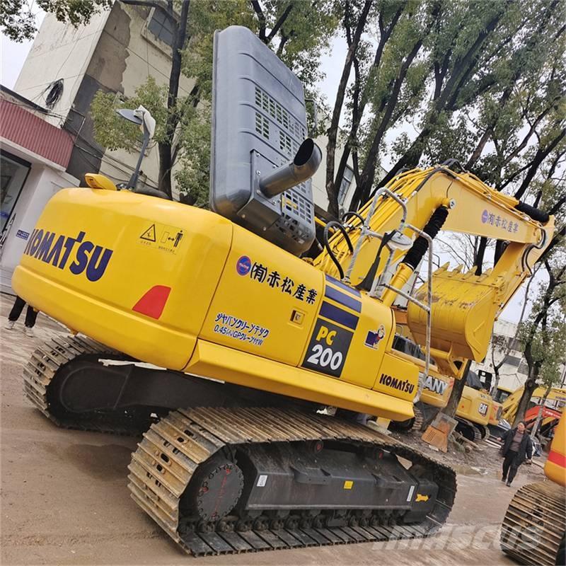 Komatsu PC 200 Bageri guseničari