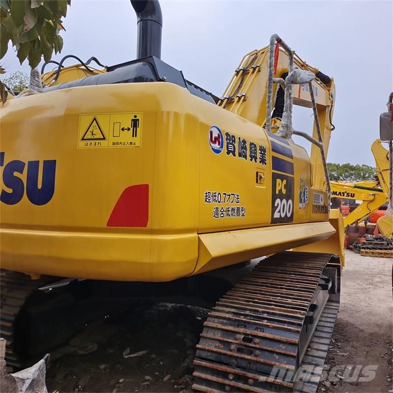 Komatsu PC 200 Bageri guseničari