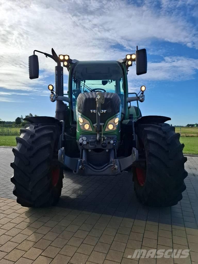 Fendt 516 Vario Traktori