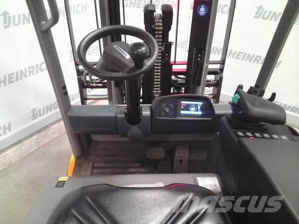 Jungheinrich EFG 220 Električni viljuškari