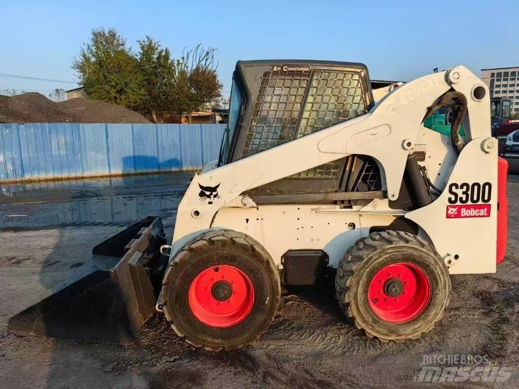 Bobcat S 300 Skid steer mini utovarivači