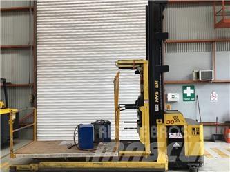 Hyster R30XMF2 Visoko dizajući komisioni viljuškar