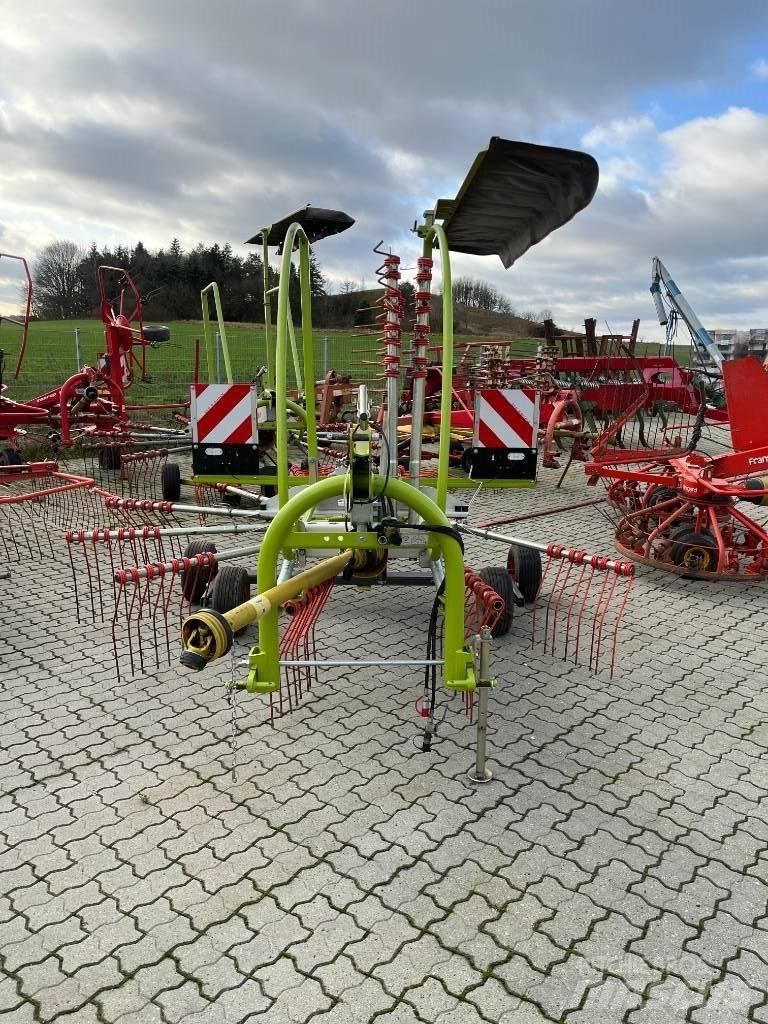 CLAAS Liner 450 Okretači i sakupljači sena