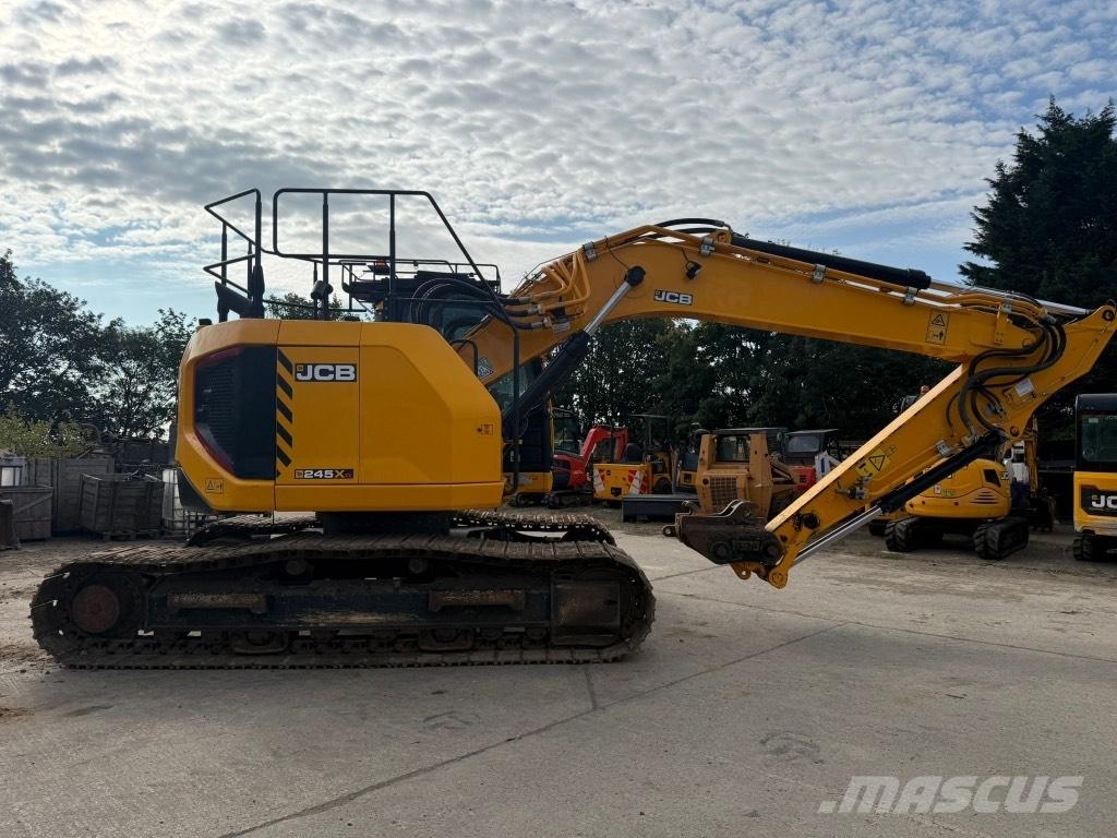 JCB 245 XLR Bageri guseničari