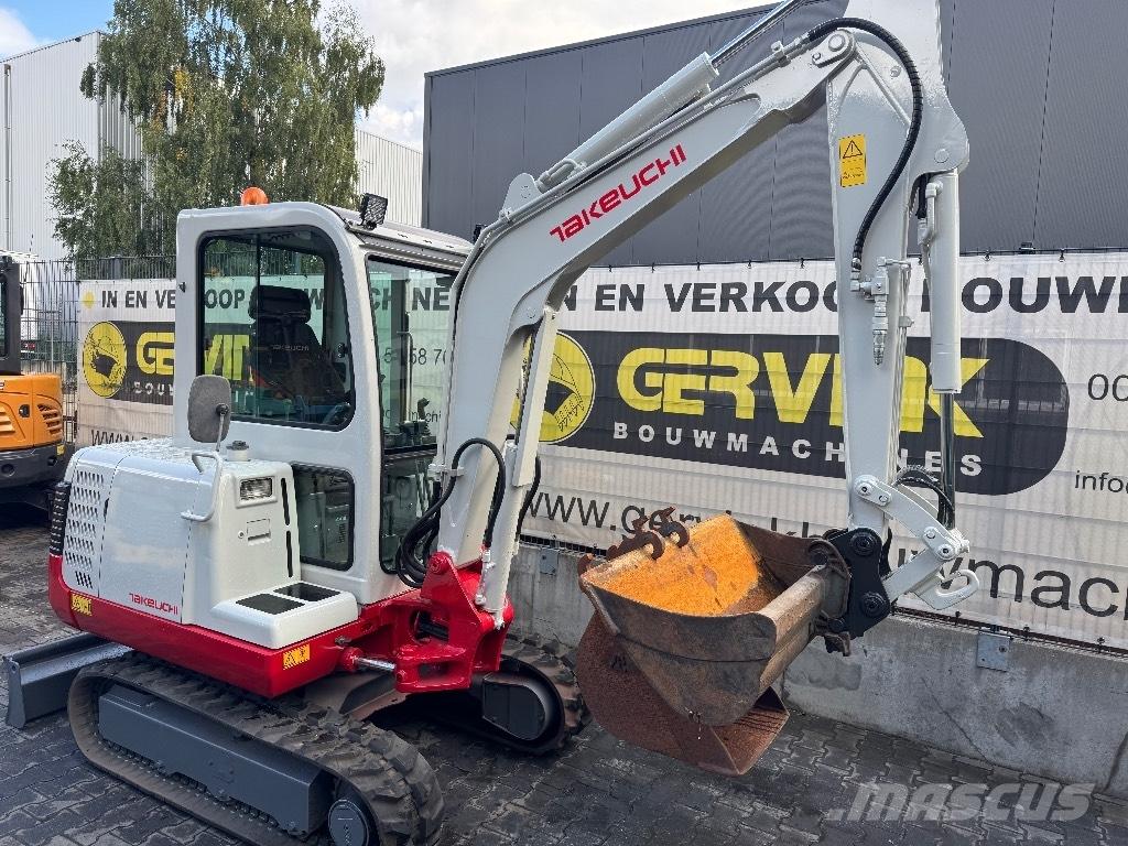 Takeuchi TB125 Mini bageri < 7t