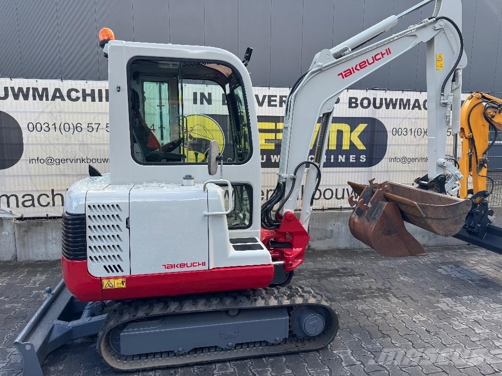 Takeuchi TB125 Mini bageri < 7t