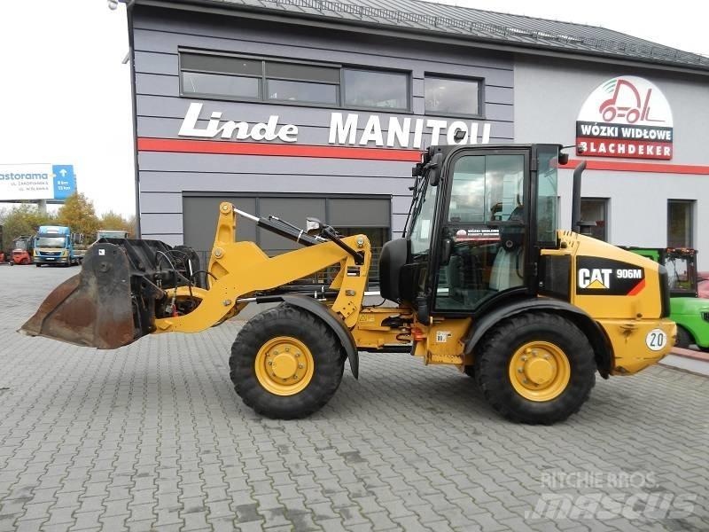 CAT 906M Utovarivači na točkove