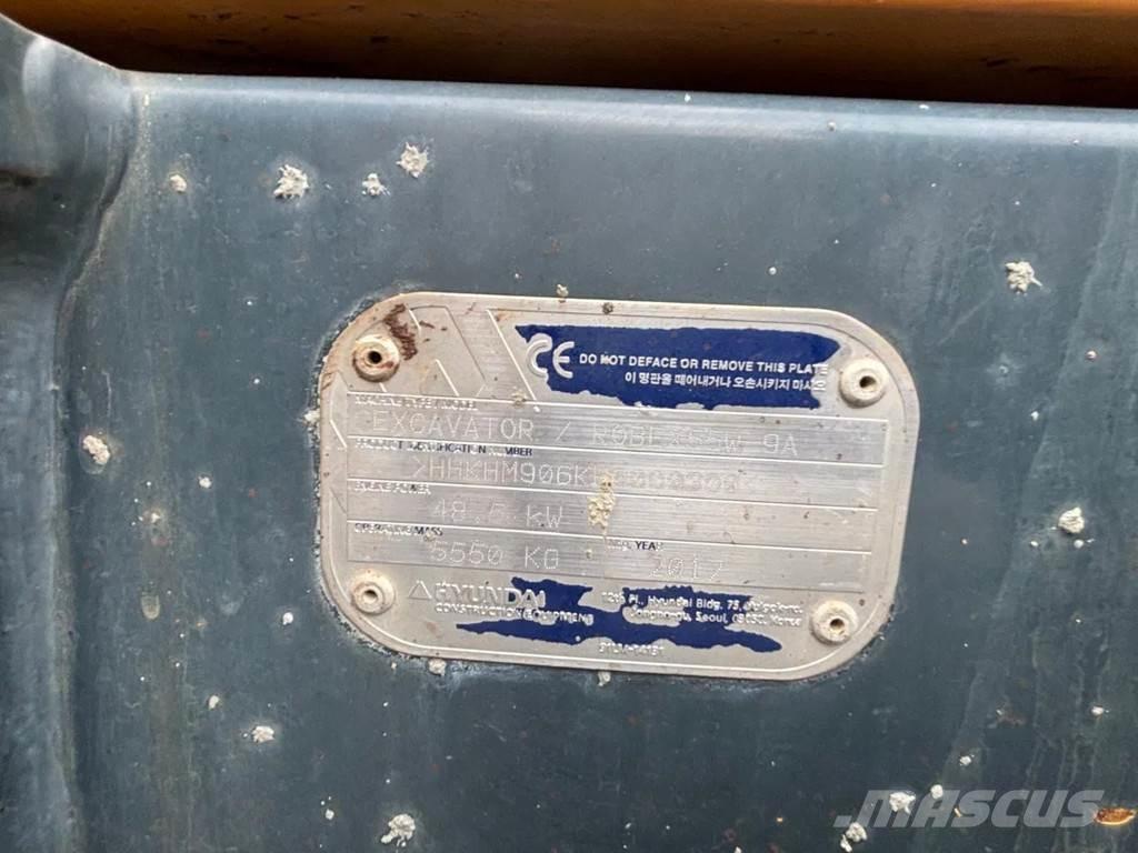 Hyundai R55W-9A Bageri točkaši