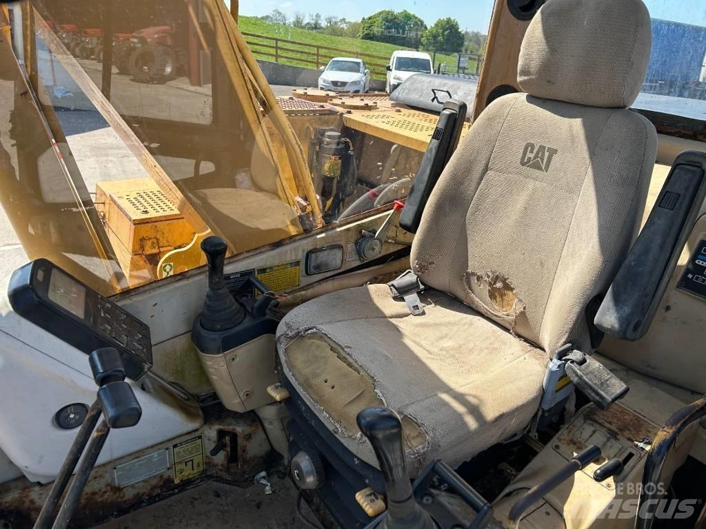 CAT 312 Bageri guseničari