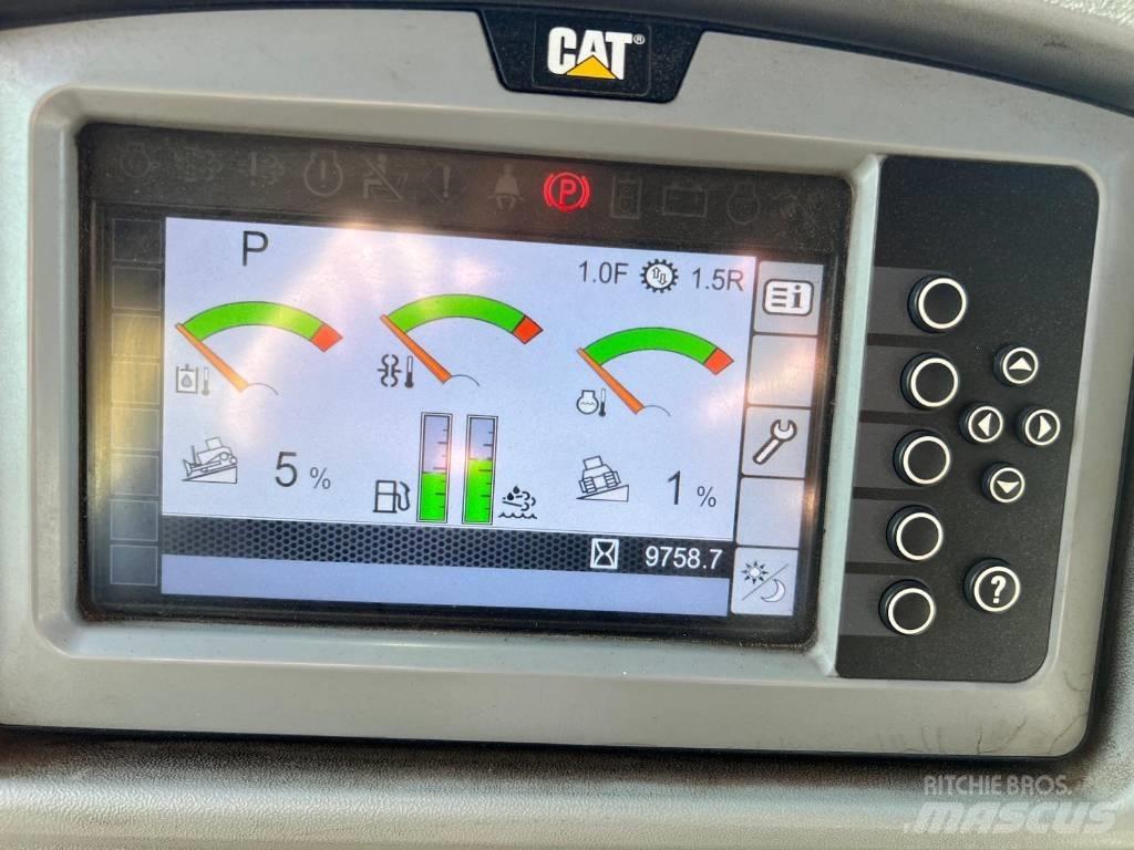 CAT D 8 T Buldožeri guseničari