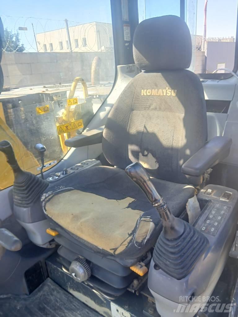 Komatsu PC 128 US Bageri guseničari