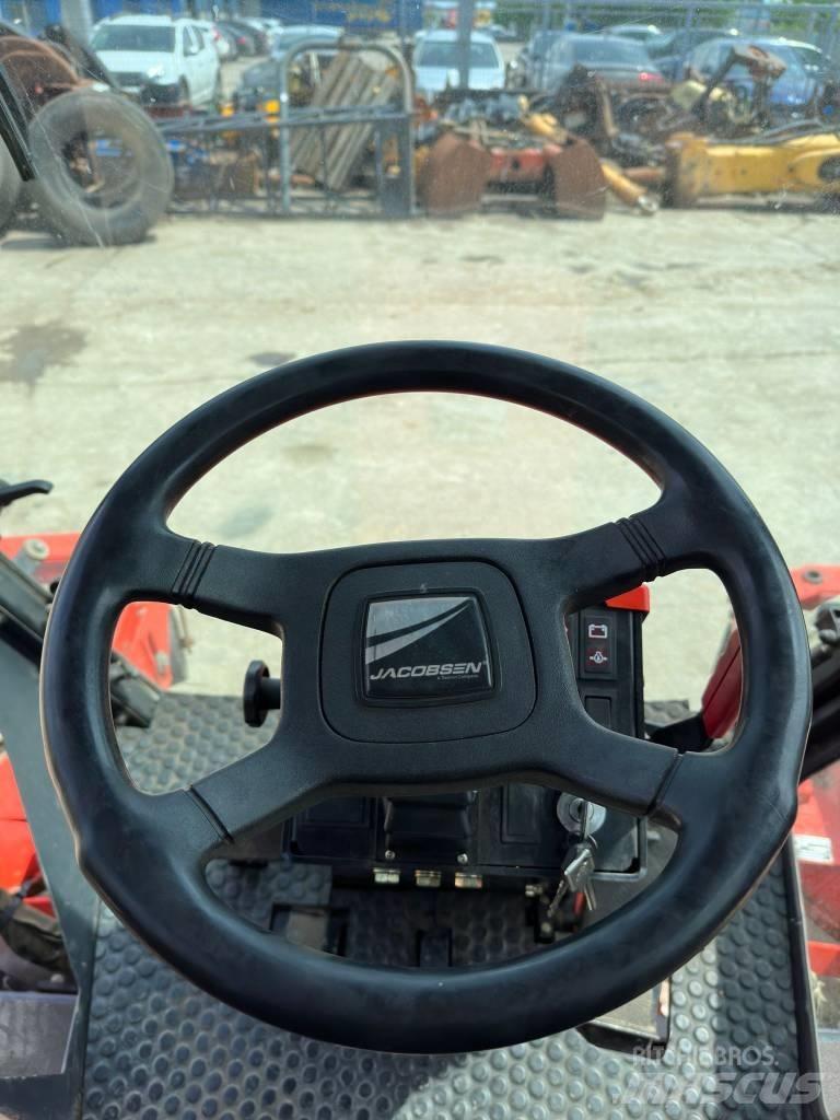 Jacobsen AR250 Traktorske kosilice
