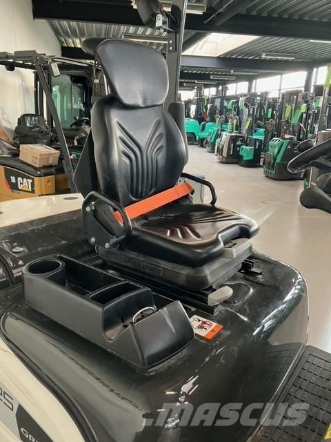 Mitsubishi FD25N3 Dizelski viljuškari