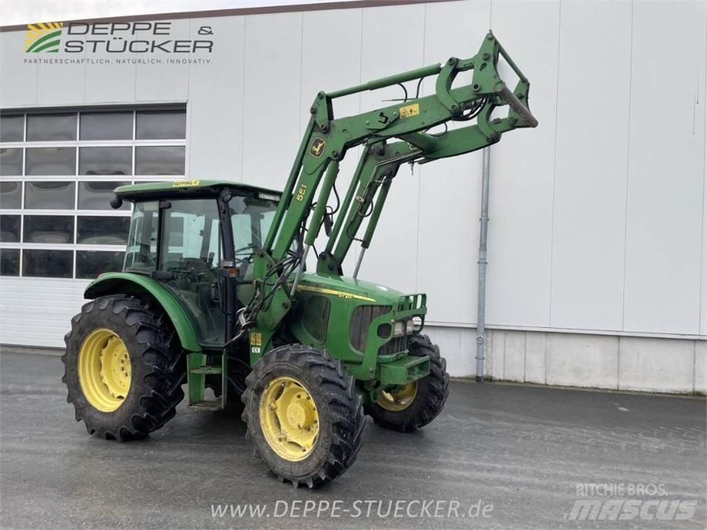 John Deere 5720 Traktori