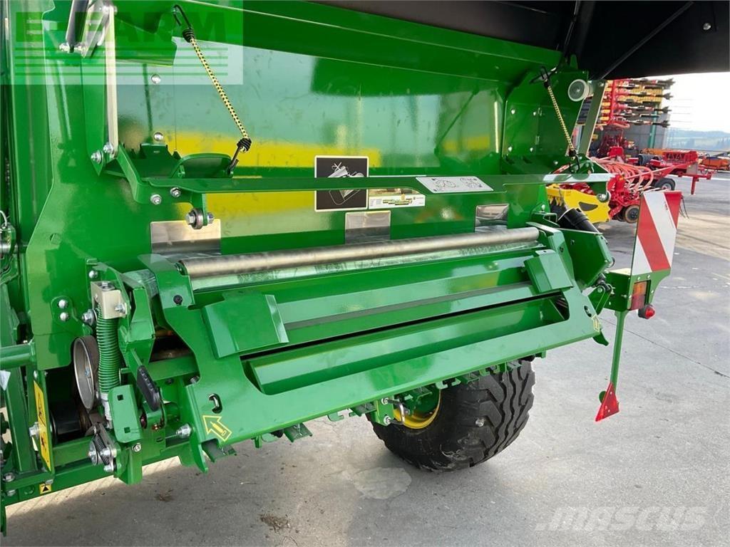 John Deere V451 M Prese/balirke za četvrtaste bale