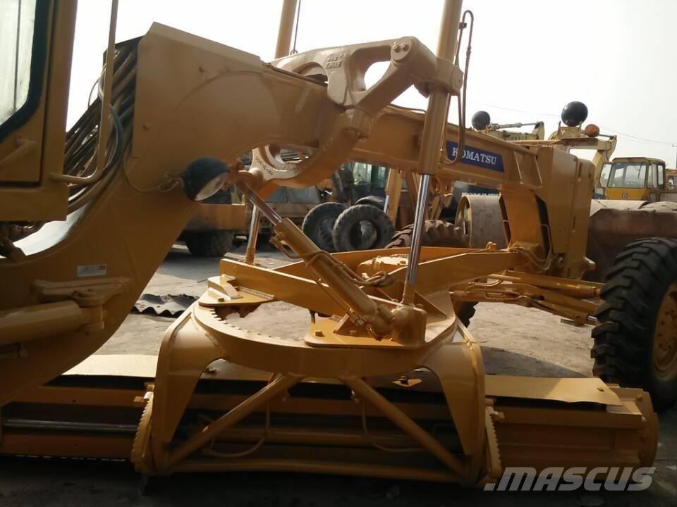 Komatsu GD 623 Grejderi