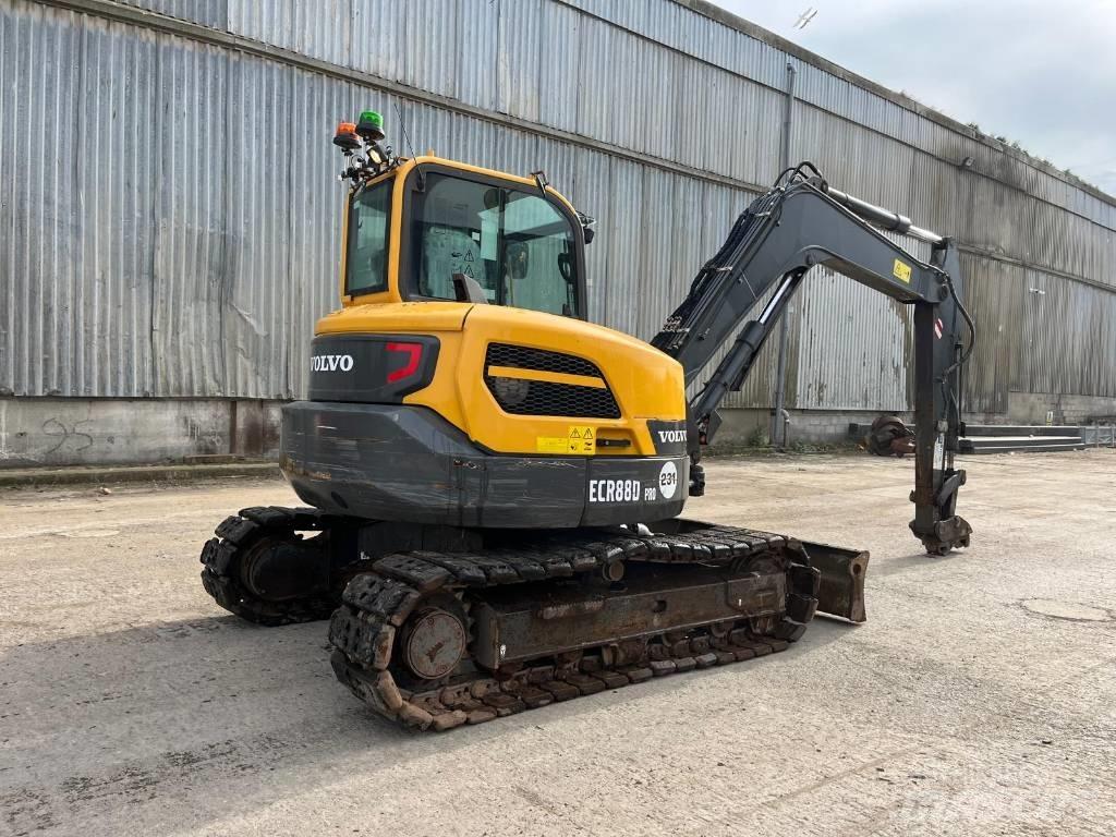 Volvo ECR 88 D Midi bageri 7t – 12t