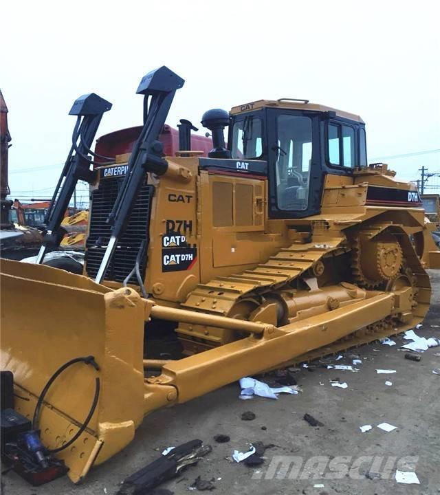 CAT D 7H Buldožeri guseničari