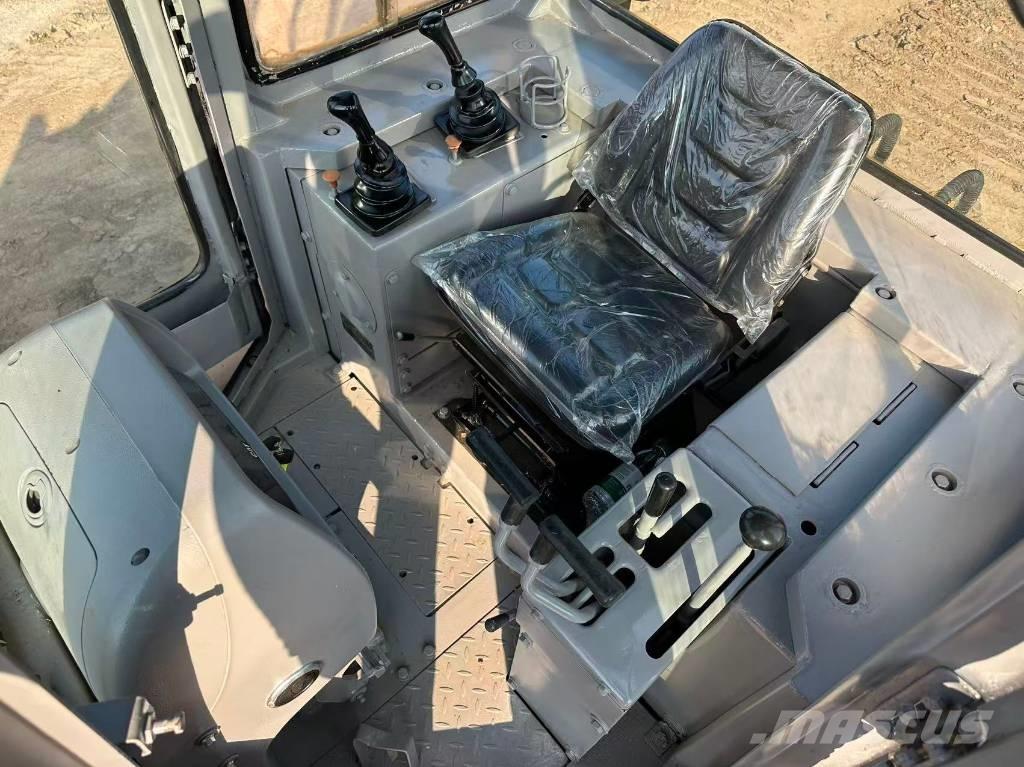 CAT D6G Buldožeri guseničari