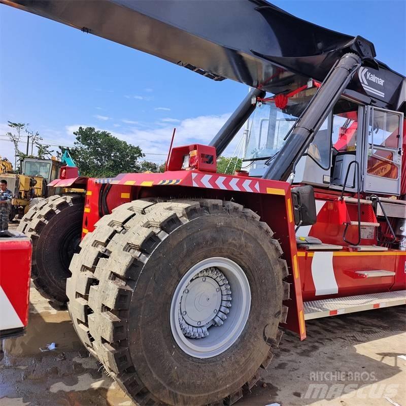 Kalmar DRF 450 Dohvatni viljuškari