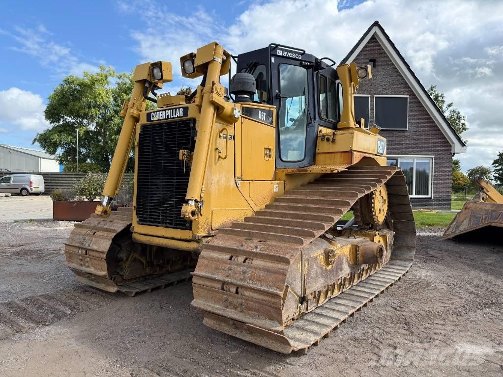 CAT D 6 T LGP Buldožeri guseničari