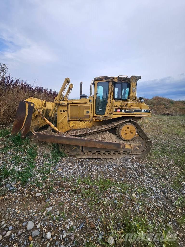 CAT D6h Buldožeri guseničari