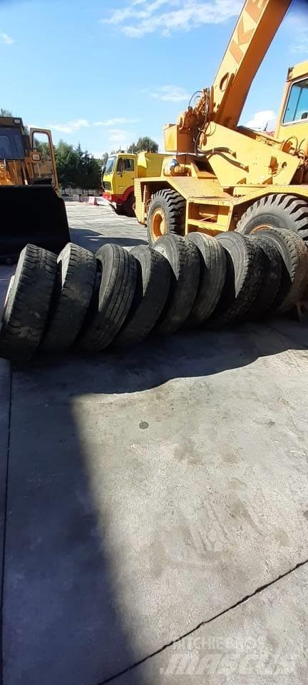 Bridgestone 13R22.5 Gume, točkovi i felne