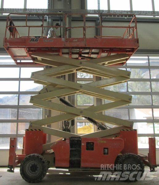 JLG 4394RT, 4x4 Makazaste platforme