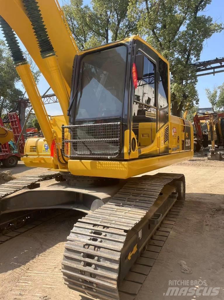 Komatsu pc220-8 Bageri guseničari