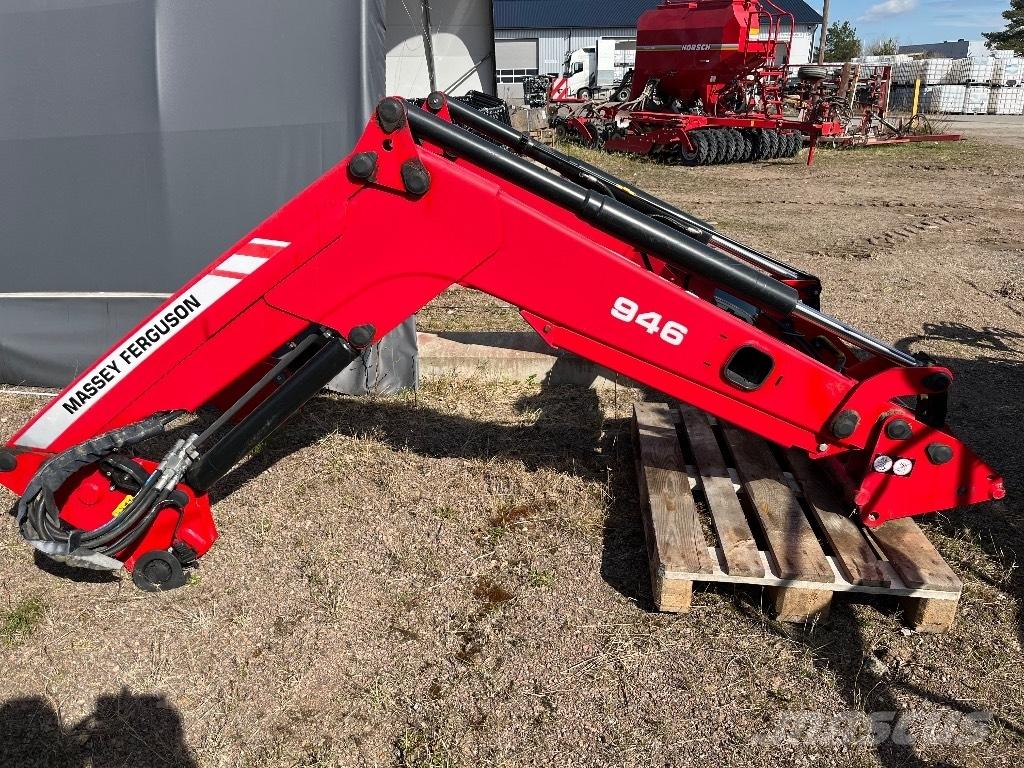 Massey Ferguson 945 Prednji utovarivači i bageri