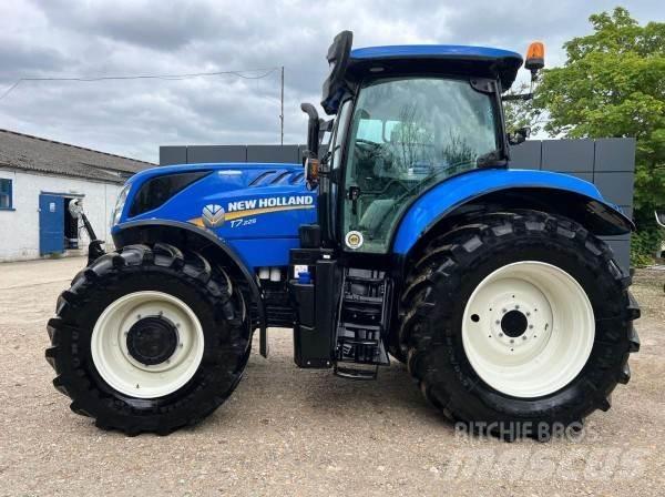New Holland T7.225 Traktori