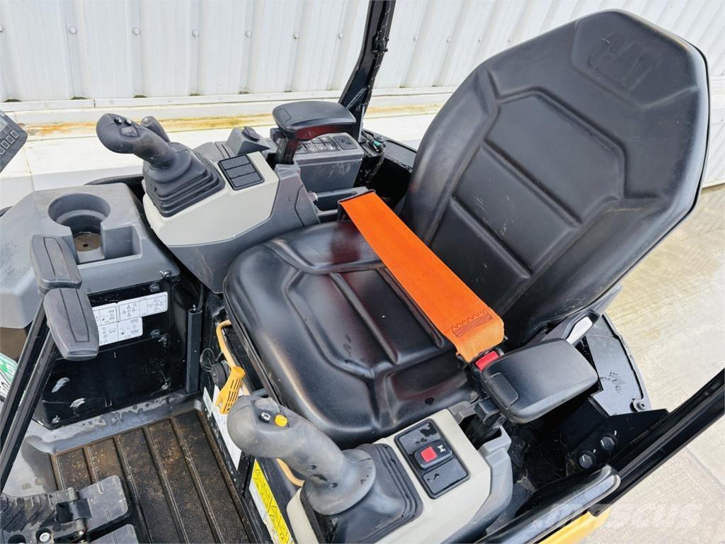 CAT 301.7CR Mini bageri < 7t