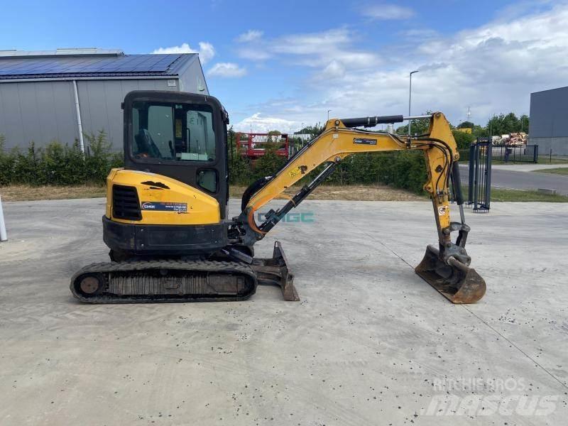 Bobcat E 35 Bageri točkaši