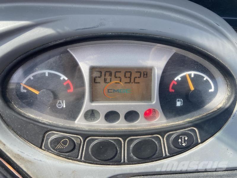 Bobcat E19 Bageri točkaši