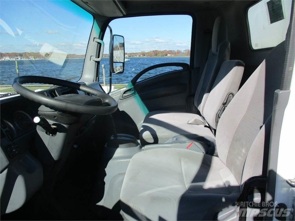 Isuzu NQR Sanduk kamioni