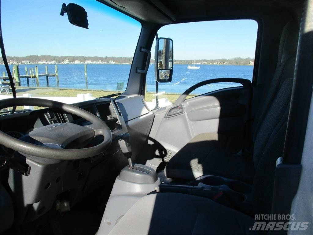 Isuzu NQR Sanduk kamioni