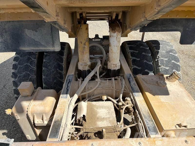 CAT 771D Kruti damperi