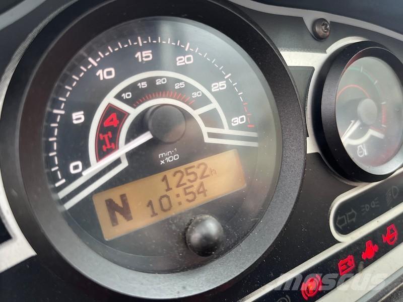 Manitou MT 732 Teleskopski viljuškari