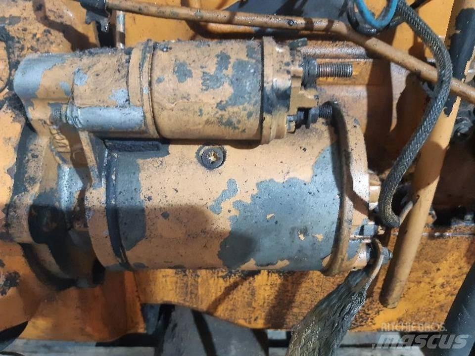 CASE 580G Motori za građevinarstvo