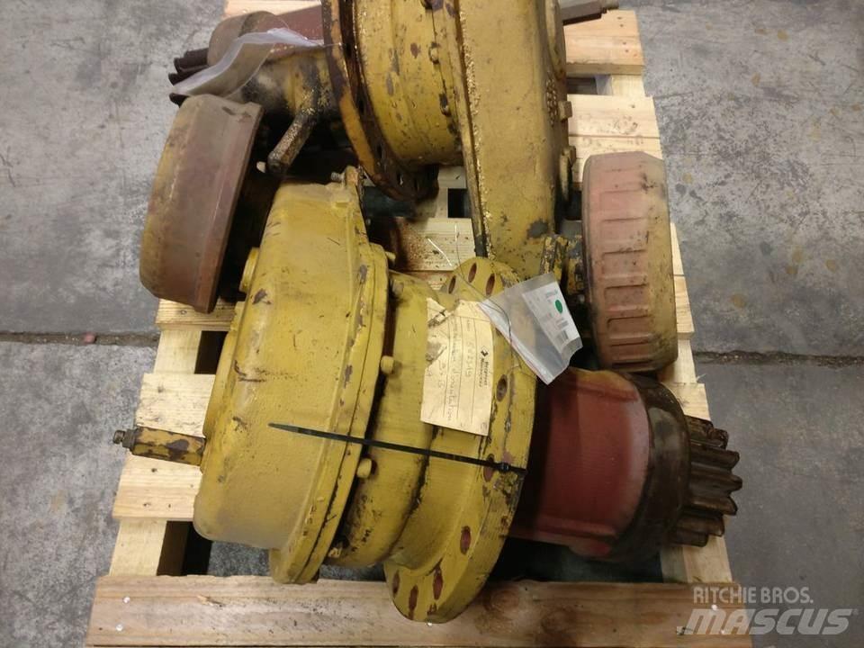 CAT 213 Transmisija