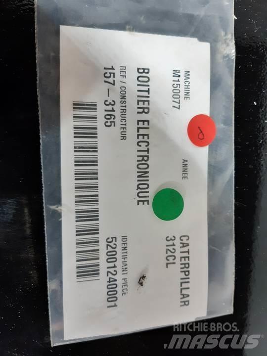 CAT 312CL Kabine i unutrašnjost