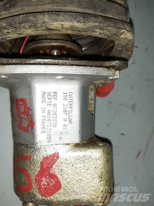 CAT 317B Kabine i unutrašnjost