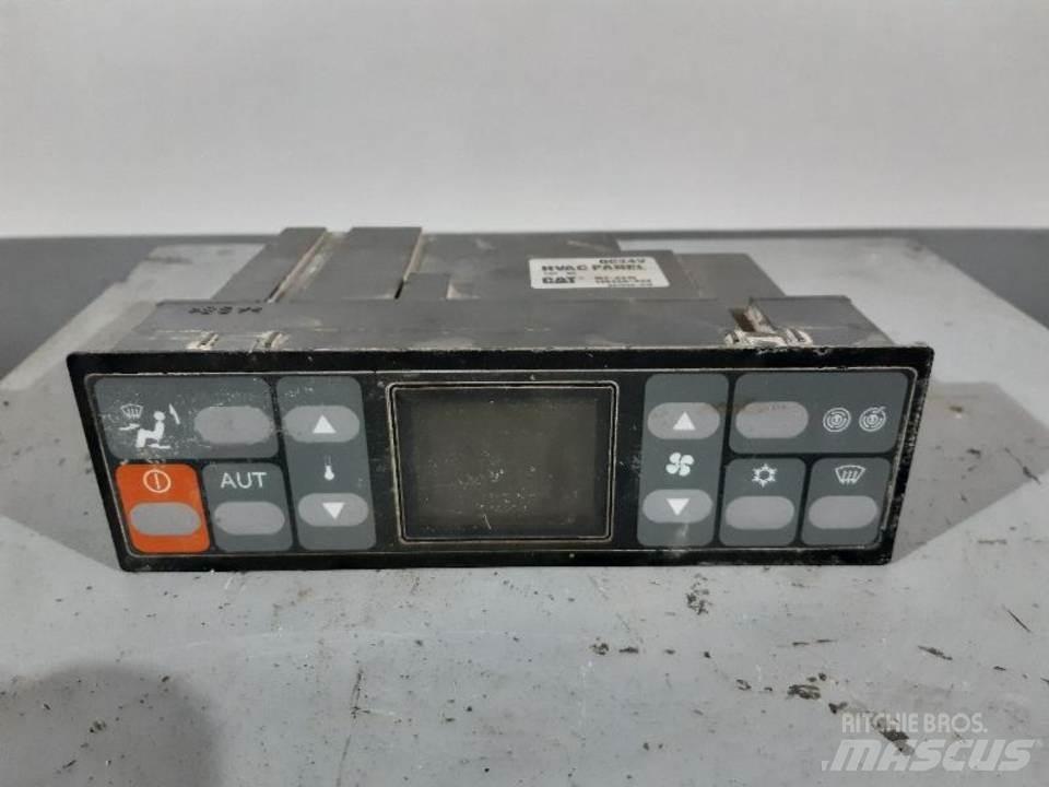 CAT 318C Kabine i unutrašnjost